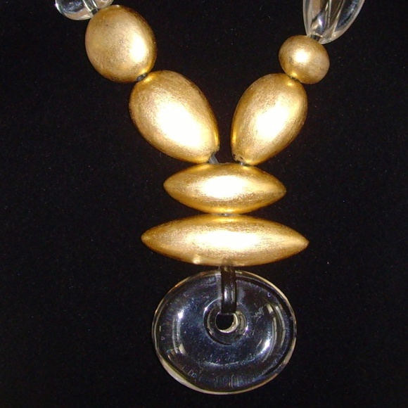 MONIES Clear Lucite and Gold Leaf Necklace - Picture 4 of 14